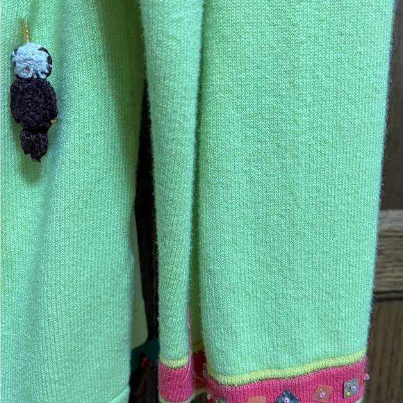 Bereck embellished long sleeve green sweater, size Large, smoke free, bundle - Picture 4 of 7